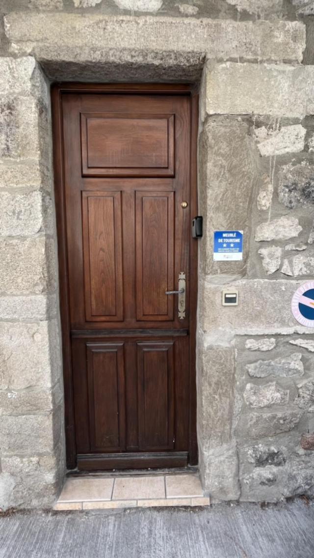 Appartement Jaujac Esterno foto